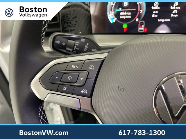 New 2026 Volkswagen Tiguan SE image 16