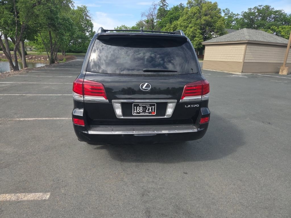 Used 2014 Lexus LX 570 4WD image 18