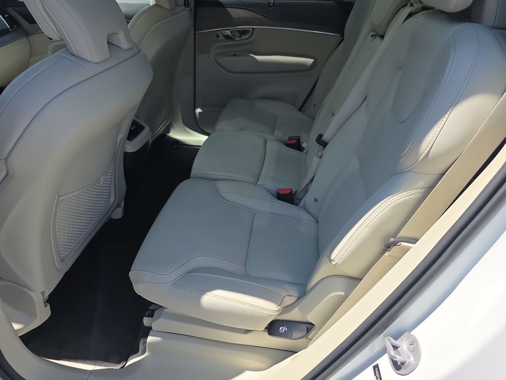 Certified 2024 Volvo XC90 B6 Ultimate AWD/4WD image 10
