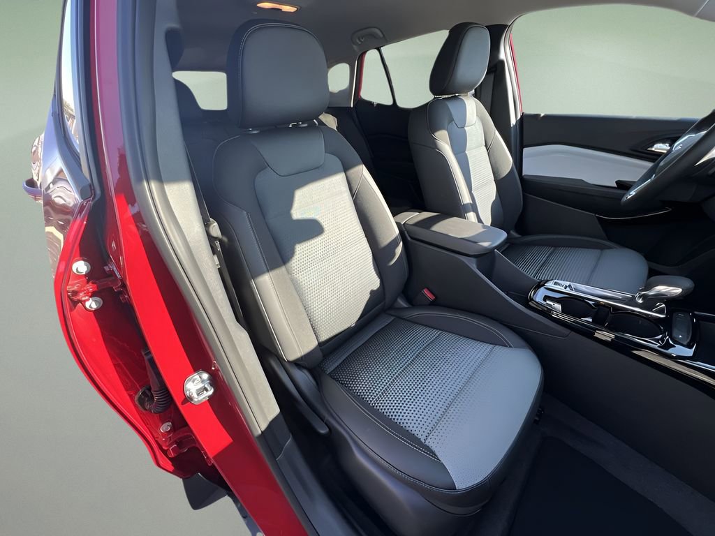 New 2026 Chevrolet Trax LT w/ Driver Confidence Package image 25