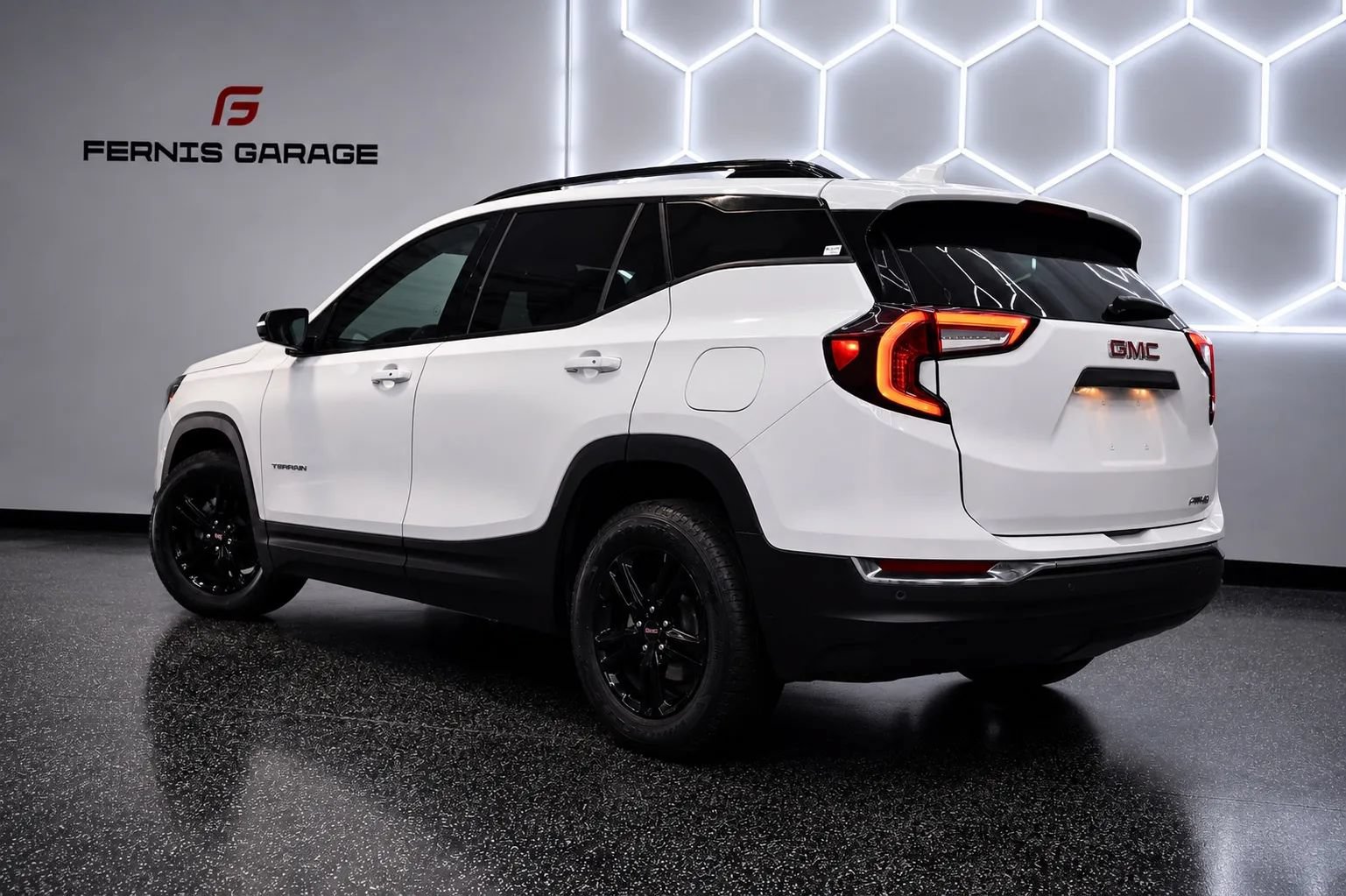 Used 2024 GMC Terrain AT4 AWD/4WD image 25