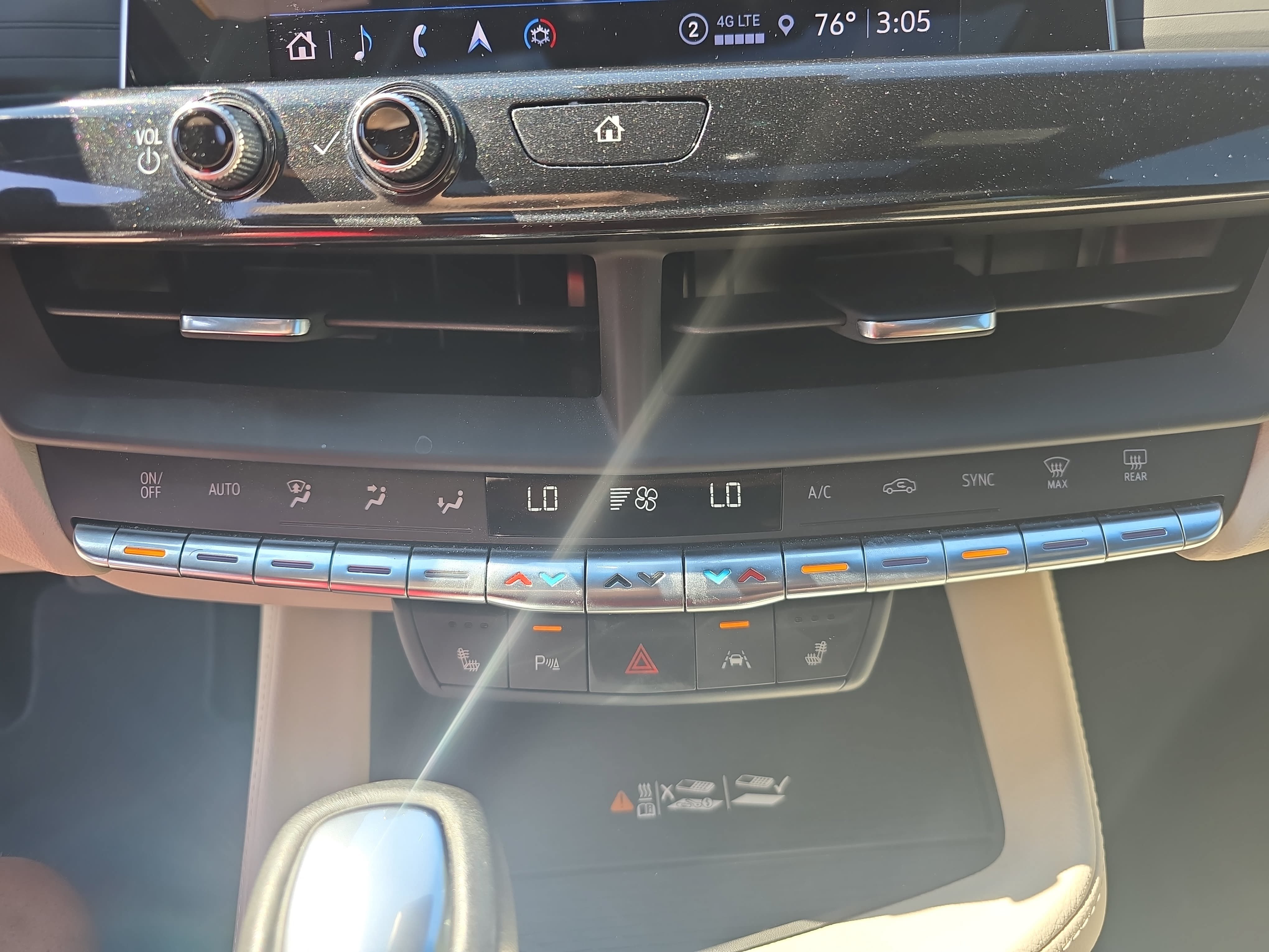 Used 2024 Cadillac CT4 Luxury w/ Sun And Sound Package RWD image 21