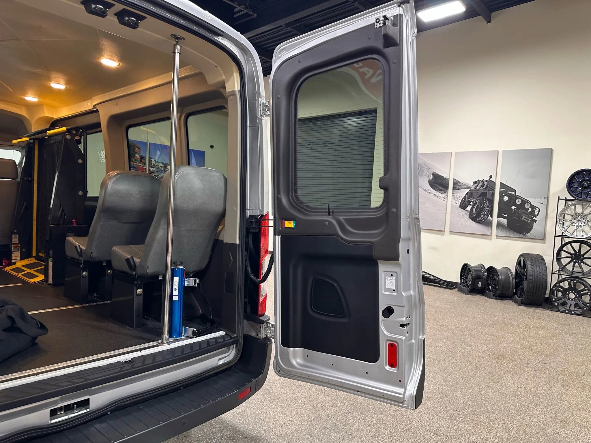 Used 2015 Ford Transit 350 148 Medium Roof image 23