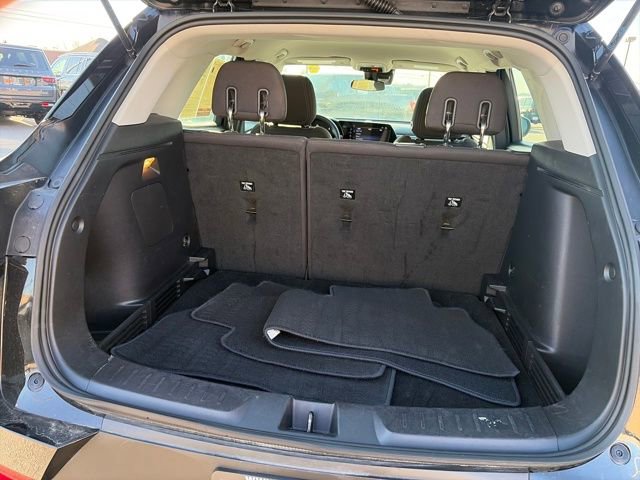 Used 2024 Chevrolet TrailBlazer LS image 27