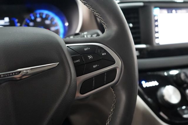 Used 2023 Chrysler Voyager LX FWD image 22