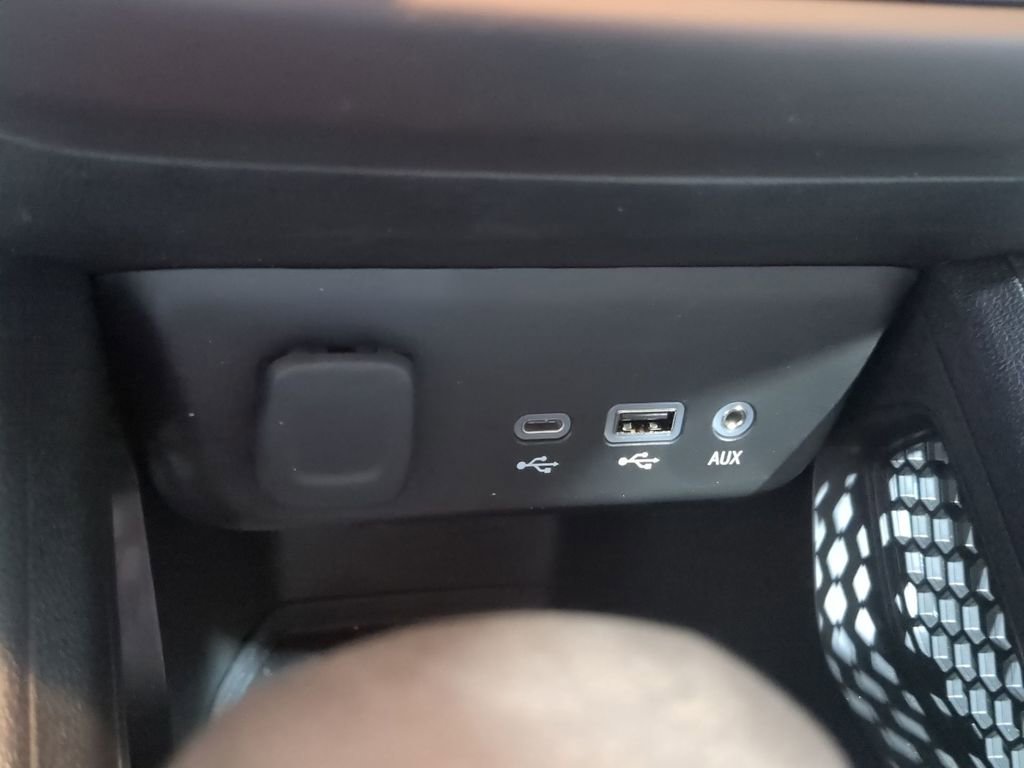 Used 2021 Chevrolet TrailBlazer LT w/ Convenience Package image 35