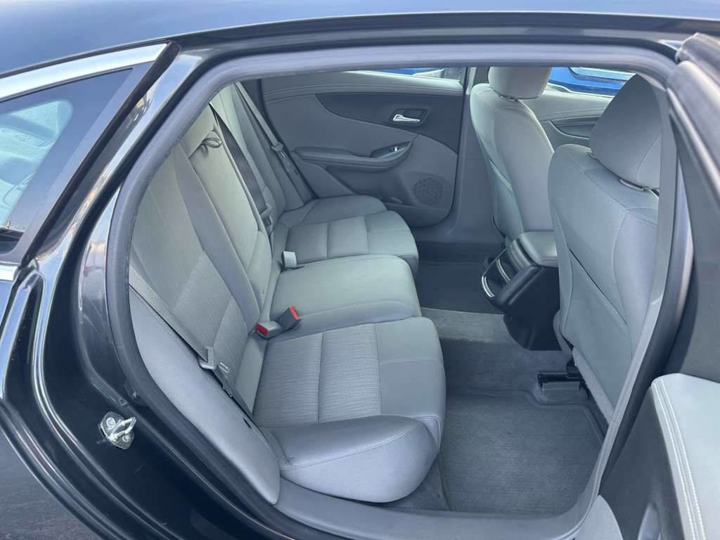 Used 2015 Chevrolet Impala LS image 21