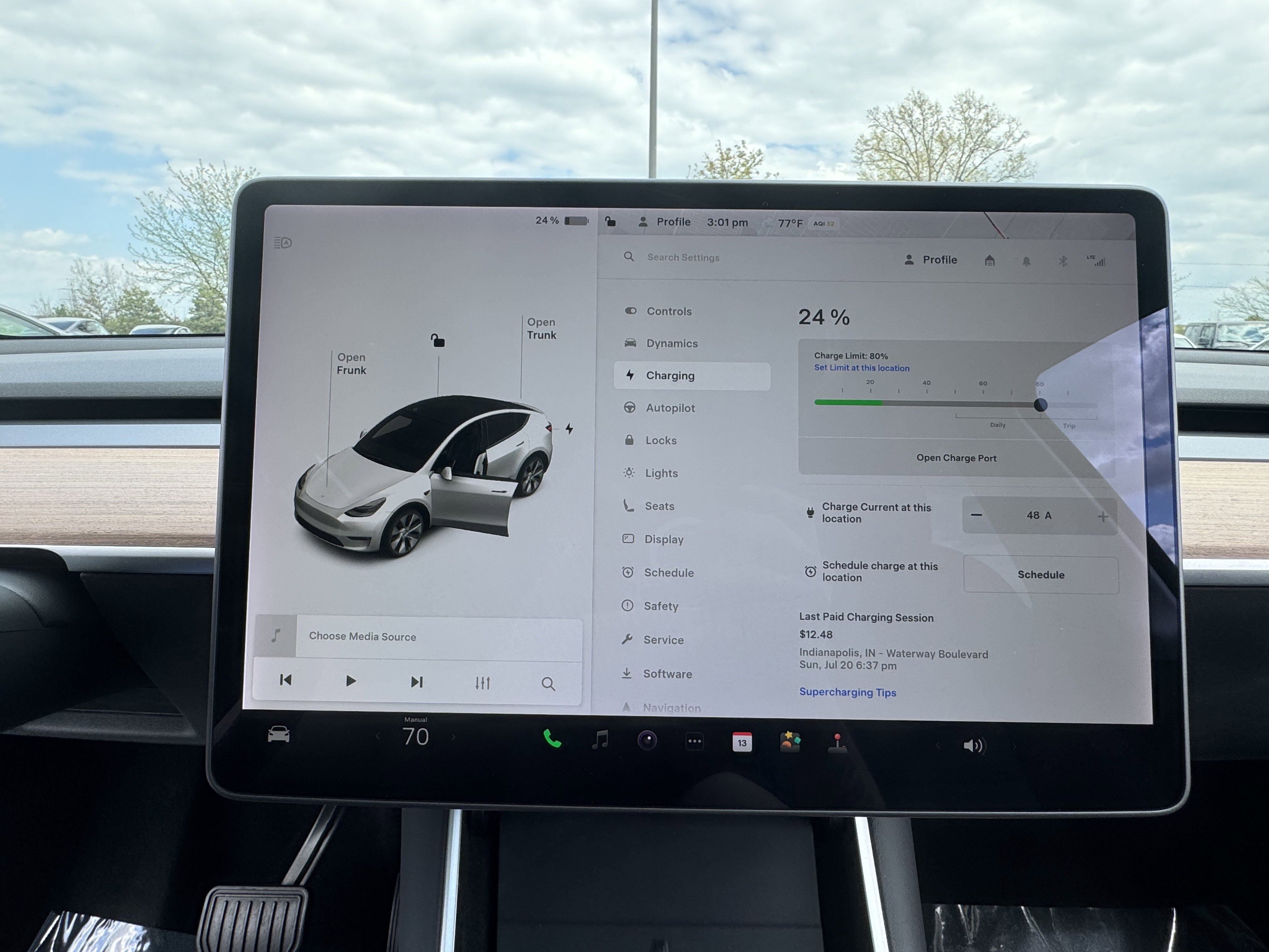 Used 2020 Tesla Model Y Long Range image 17