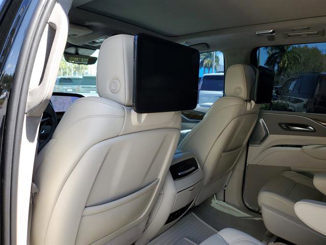 Certified 2023 Cadillac Escalade ESV Sport Platinum image 35