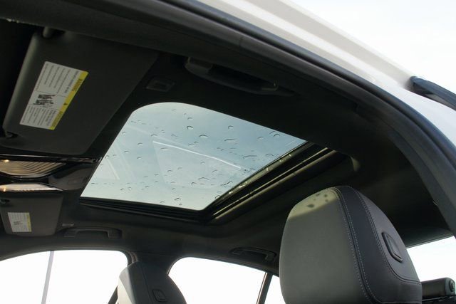 Used 2025 BMW 330i xDrive Sedan image 18