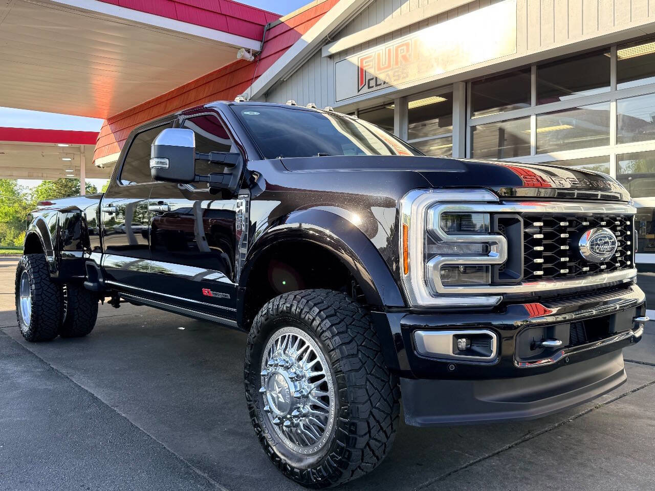 Used 2024 Ford F450 Limited w/ FX4 Off-Road Package image 15