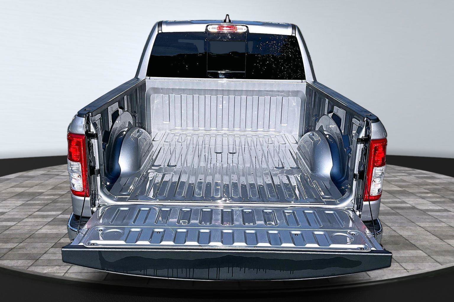Used 2022 RAM 1500 Big Horn AWD/4WD image 18