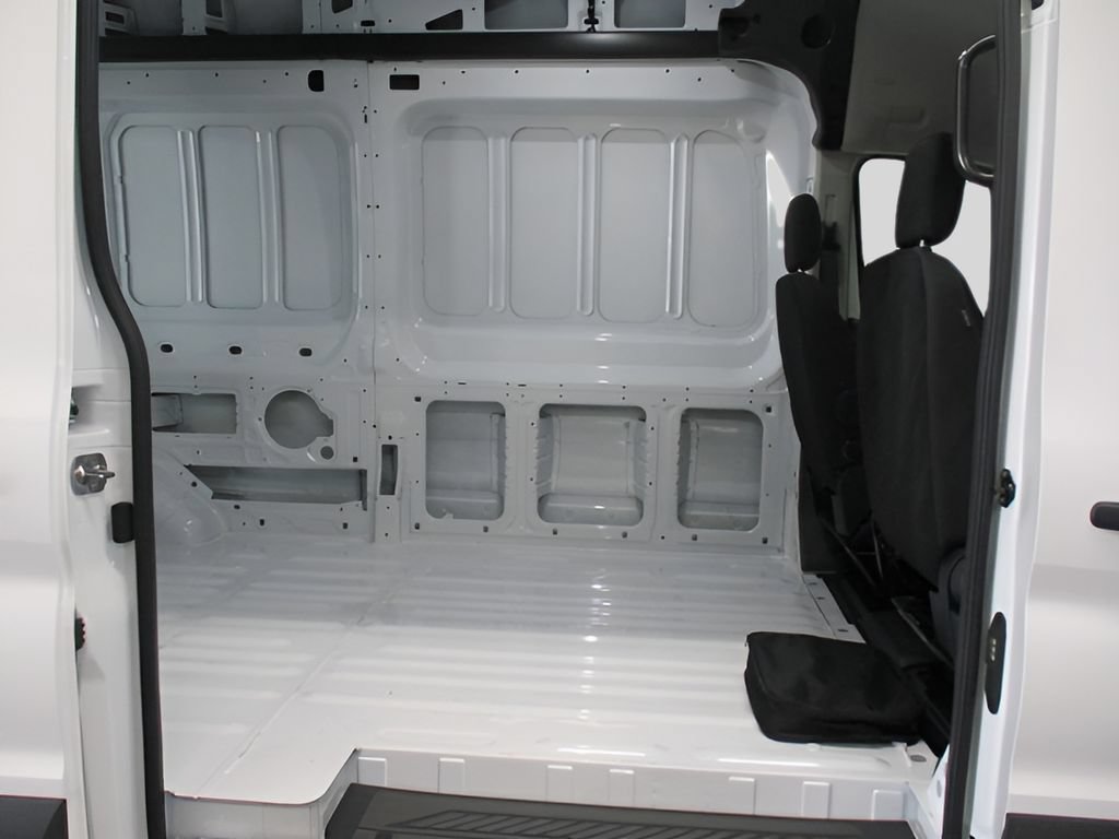 New 2023 Ford E-Transit 148 High Roof RWD image 11