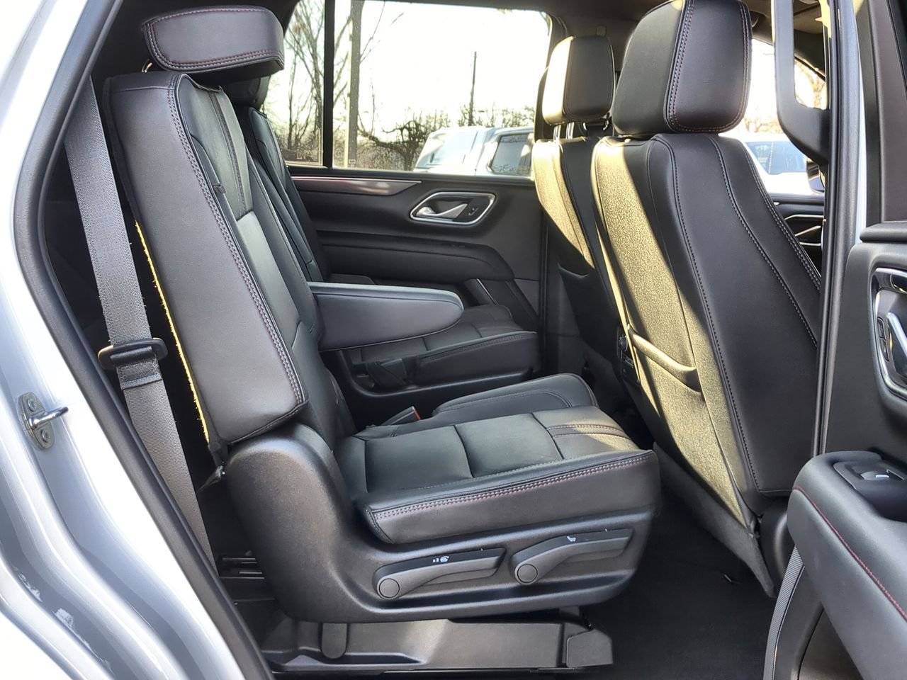 Used 2024 Chevrolet Tahoe RST w/ Luxury Package RWD image 28