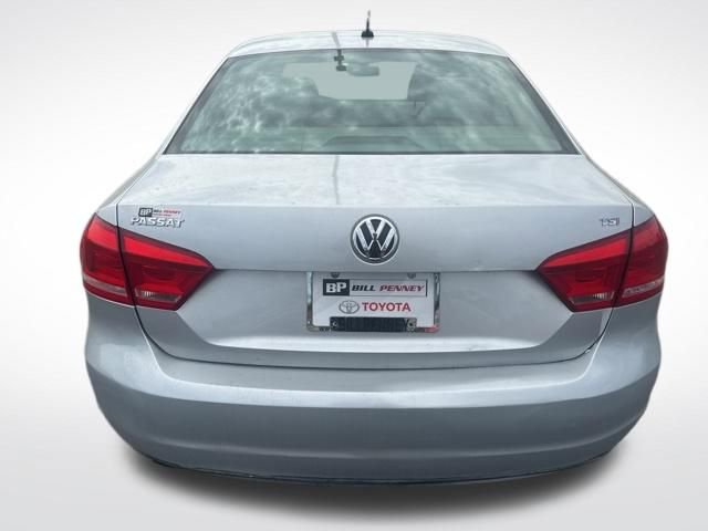 Used 2014 Volkswagen Passat 1.8T S image 4
