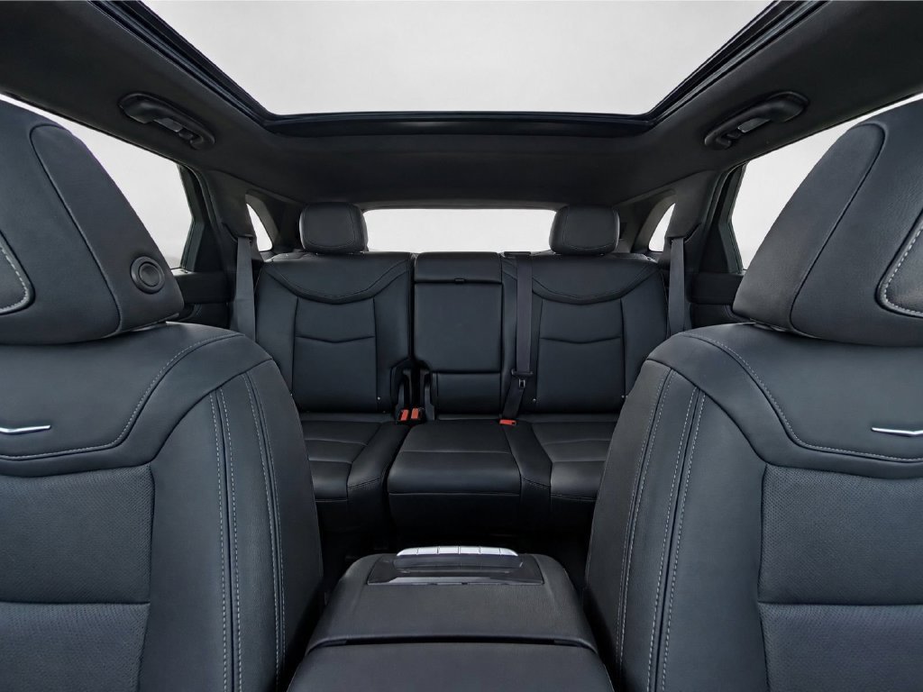 Certified 2023 Cadillac XT5 Premium Luxury w/ LPO, Floor Liner Package AWD/4WD image 18