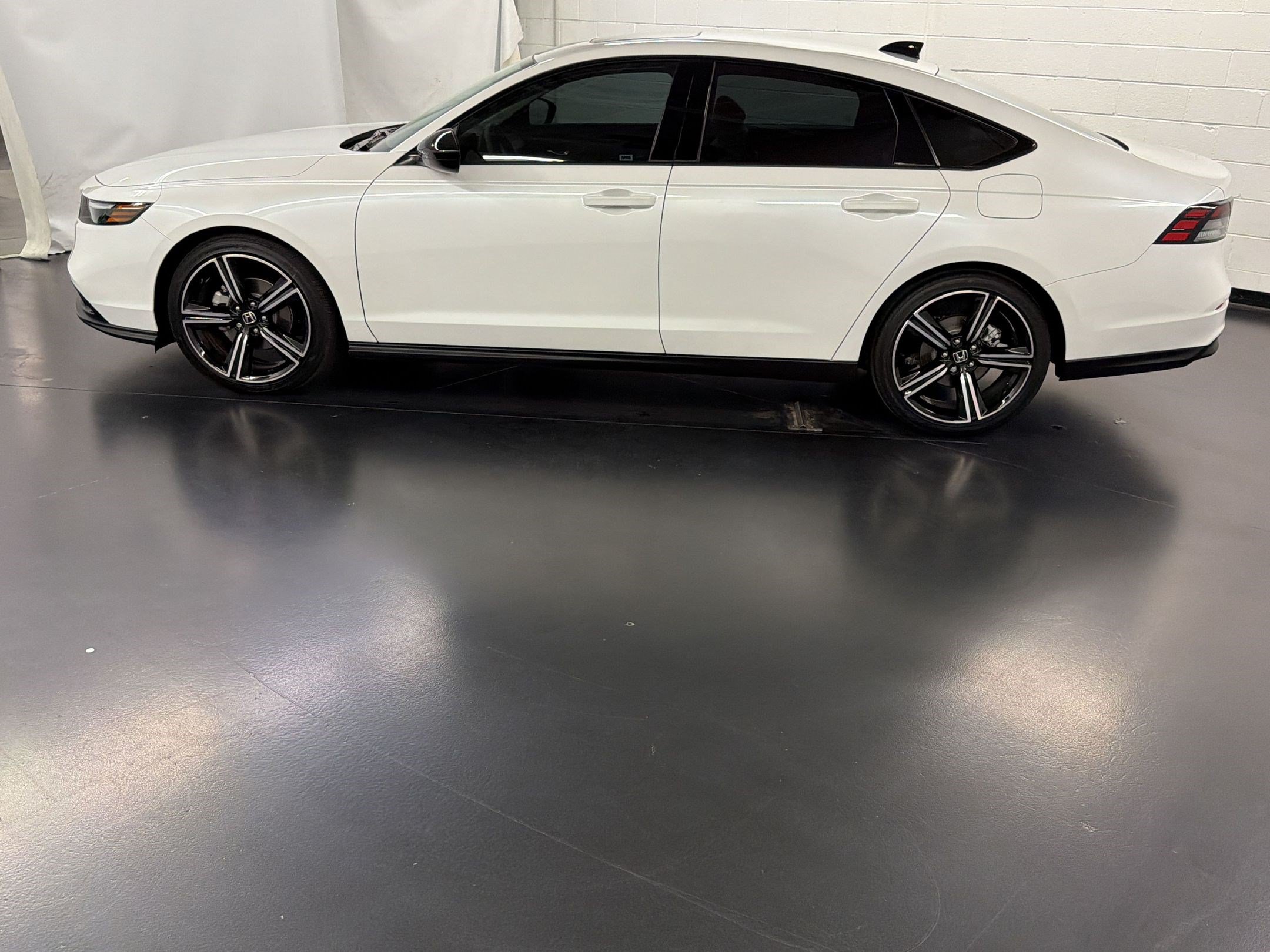 Certified 2026 Honda Accord SE image 2