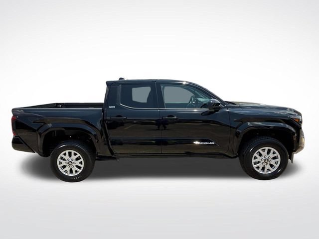 Used 2026 Toyota Tacoma SR5 w/ SR5 Upgrade Package AWD/4WD image 12