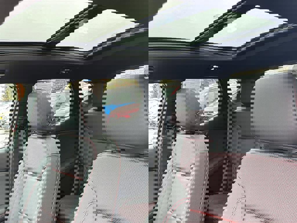 Used 2025 Chevrolet Blazer RS w/ Driver Confidence II Package image 14