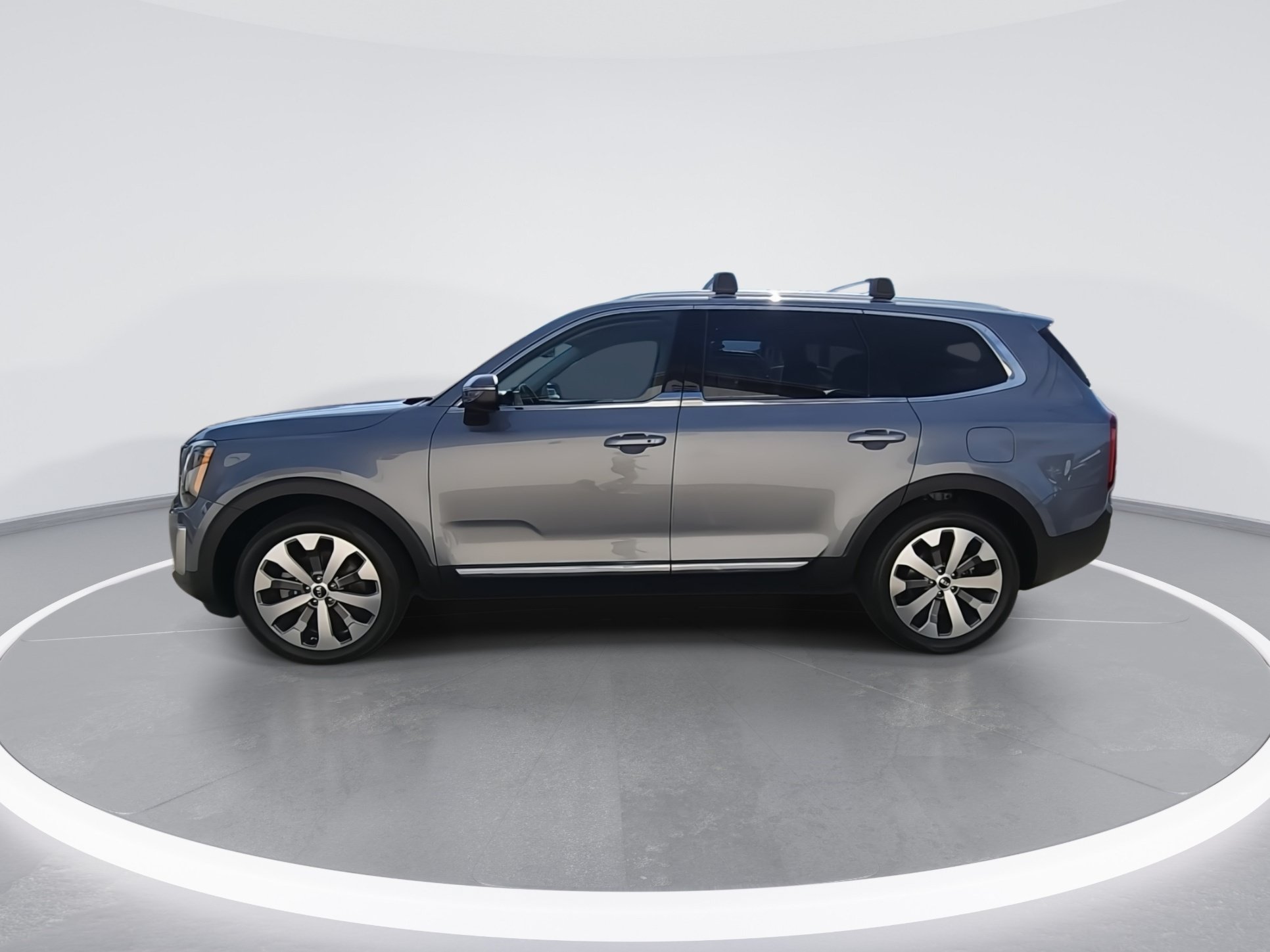Used 2021 Kia Telluride EX w/ EX Premium Package AWD/4WD image 5