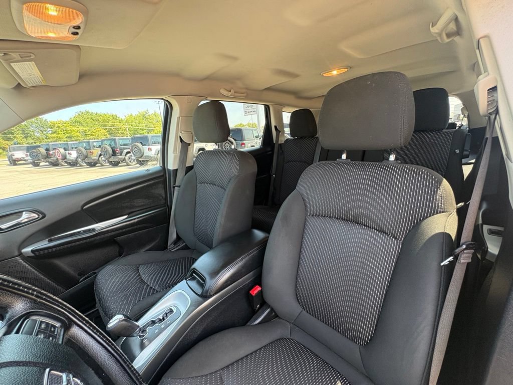 Used 2020 Dodge Journey SE FWD image 13