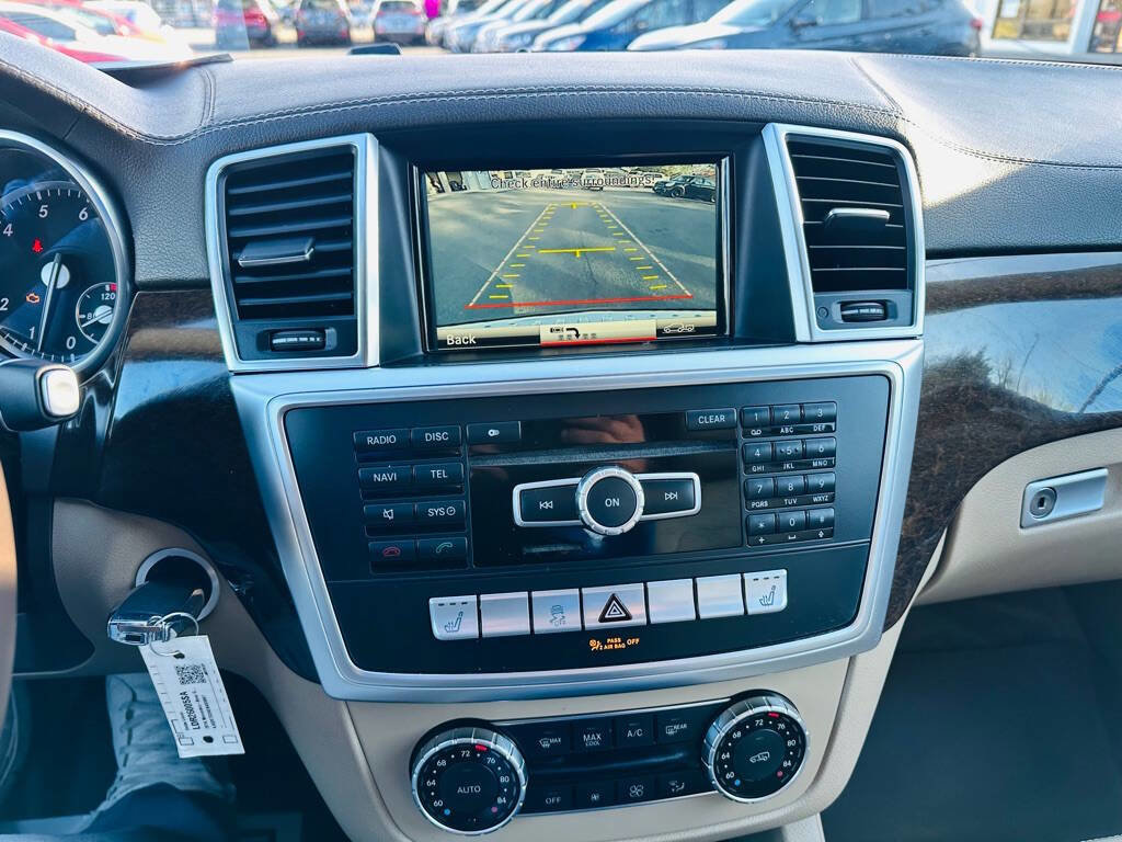 Used 2014 Mercedes-Benz GL 450 4MATIC image 12