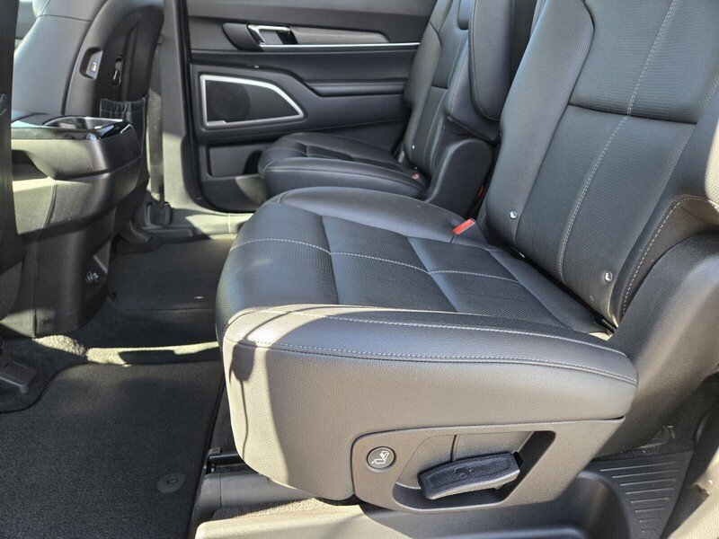 Certified 2022 Kia Telluride EX w/ EX Premium Package image 12