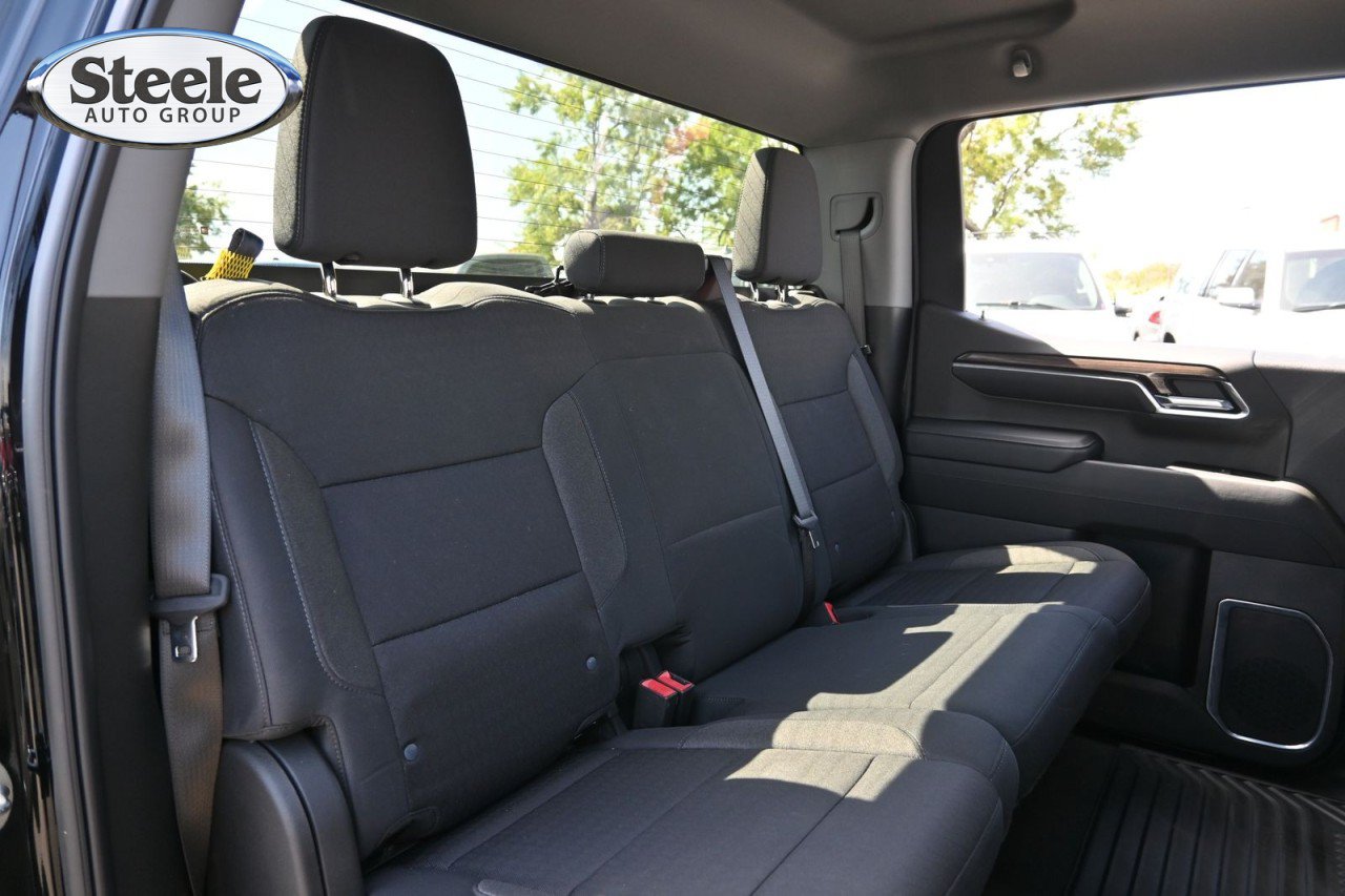 Certified 2024 Chevrolet Silverado 1500 LT AWD/4WD image 23
