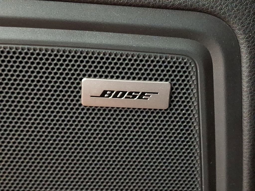 Used 2021 Porsche Macan Turbo image 19