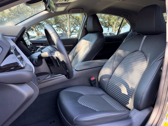 Used 2024 Toyota Camry SE FWD image 7