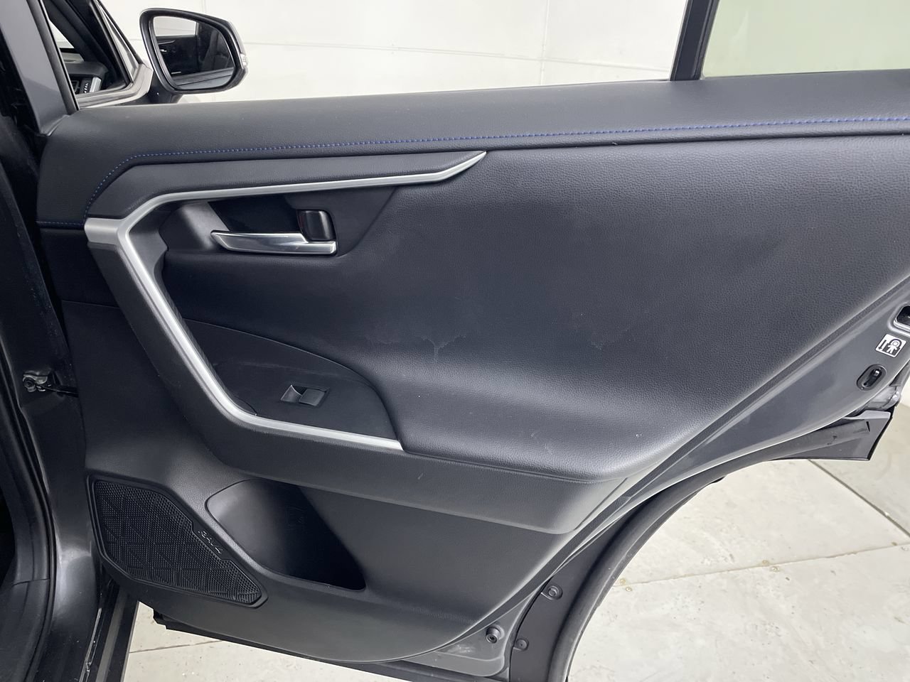 Used 2020 Toyota RAV4 XSE AWD/4WD image 23