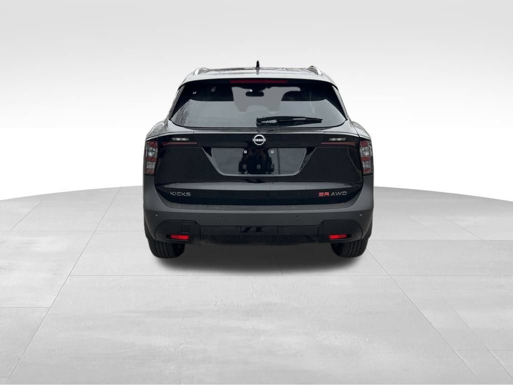 New 2025 Nissan Kicks SR AWD/4WD image 3