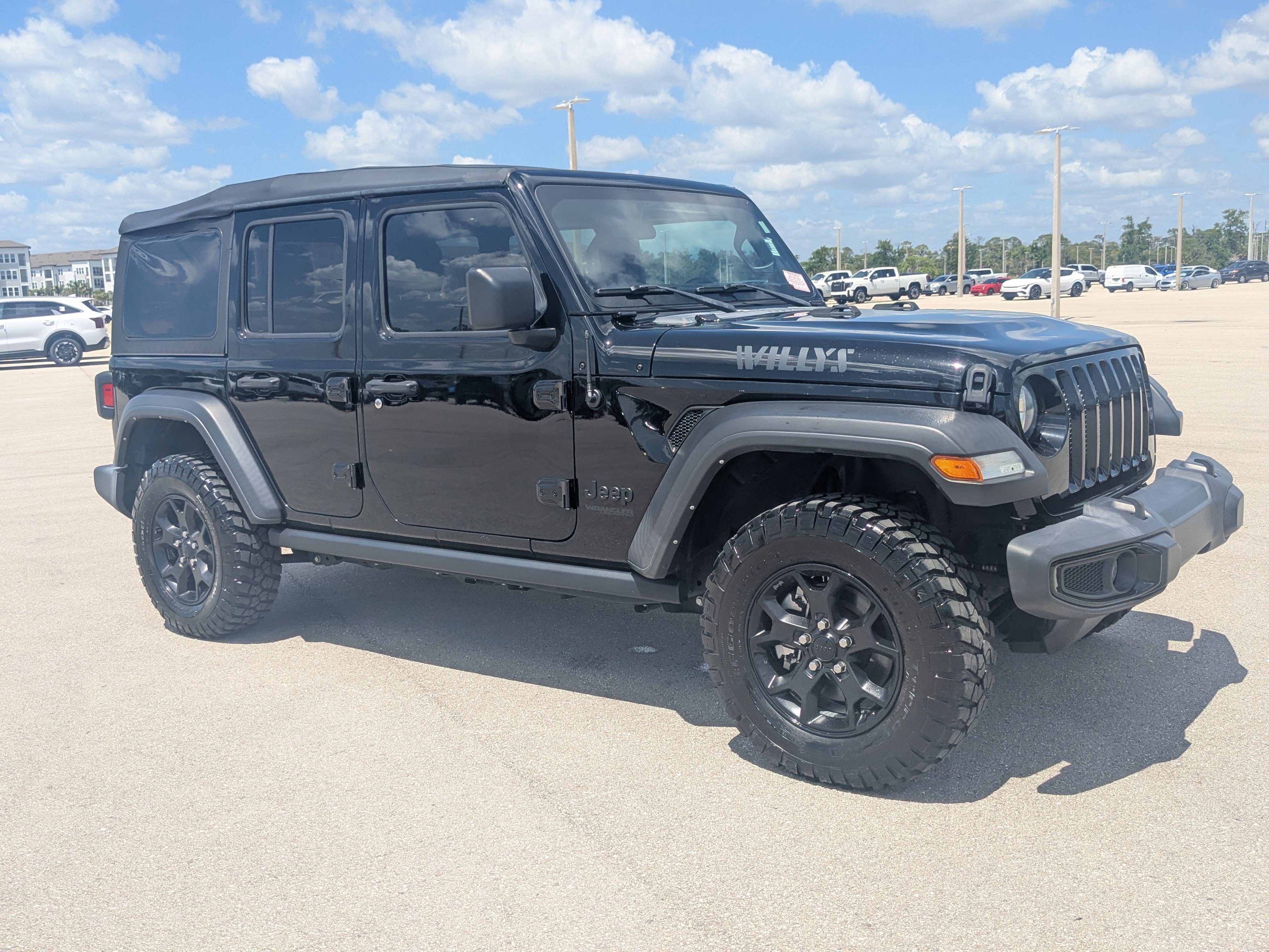 Used 2022 Jeep Wrangler Unlimited Sport AWD/4WD image 2