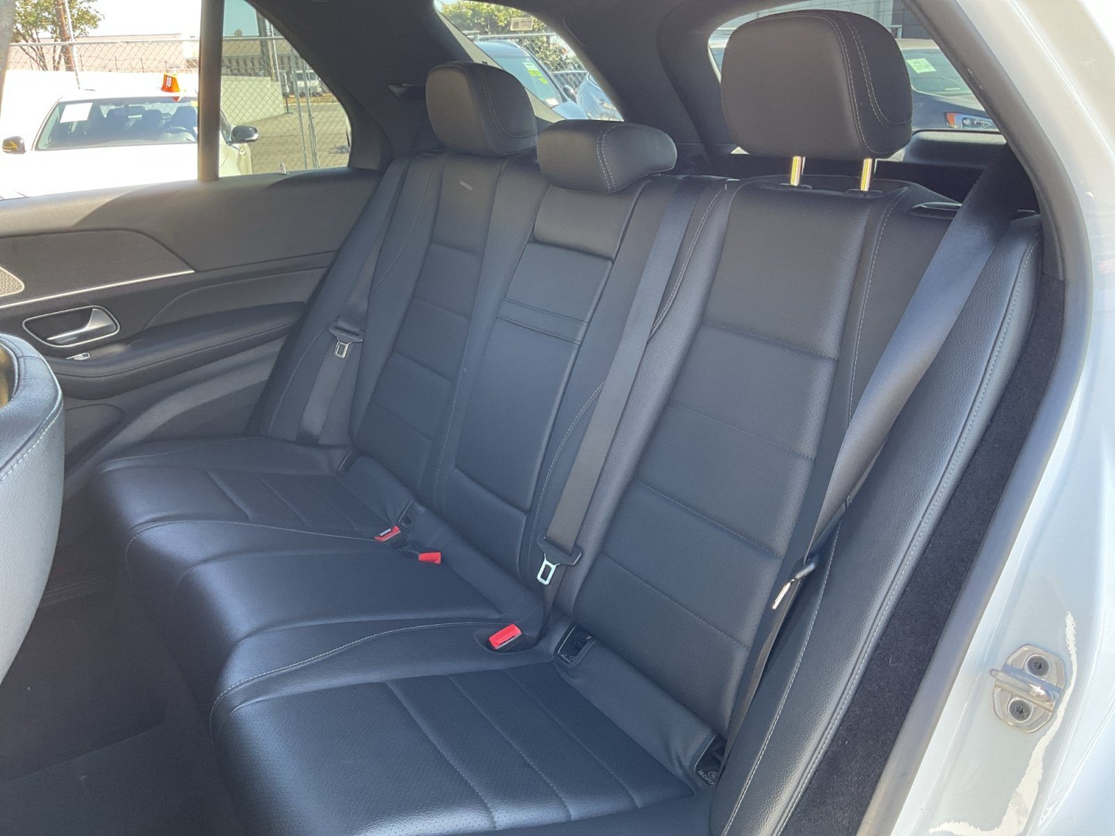 Used 2022 Mercedes-Benz GLE 350 4MATIC w/ Premium Package image 19
