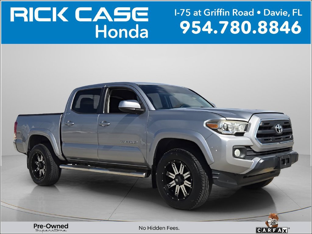 Used 2017 Toyota Tacoma SR5 w/ Tow Package RWD image 1