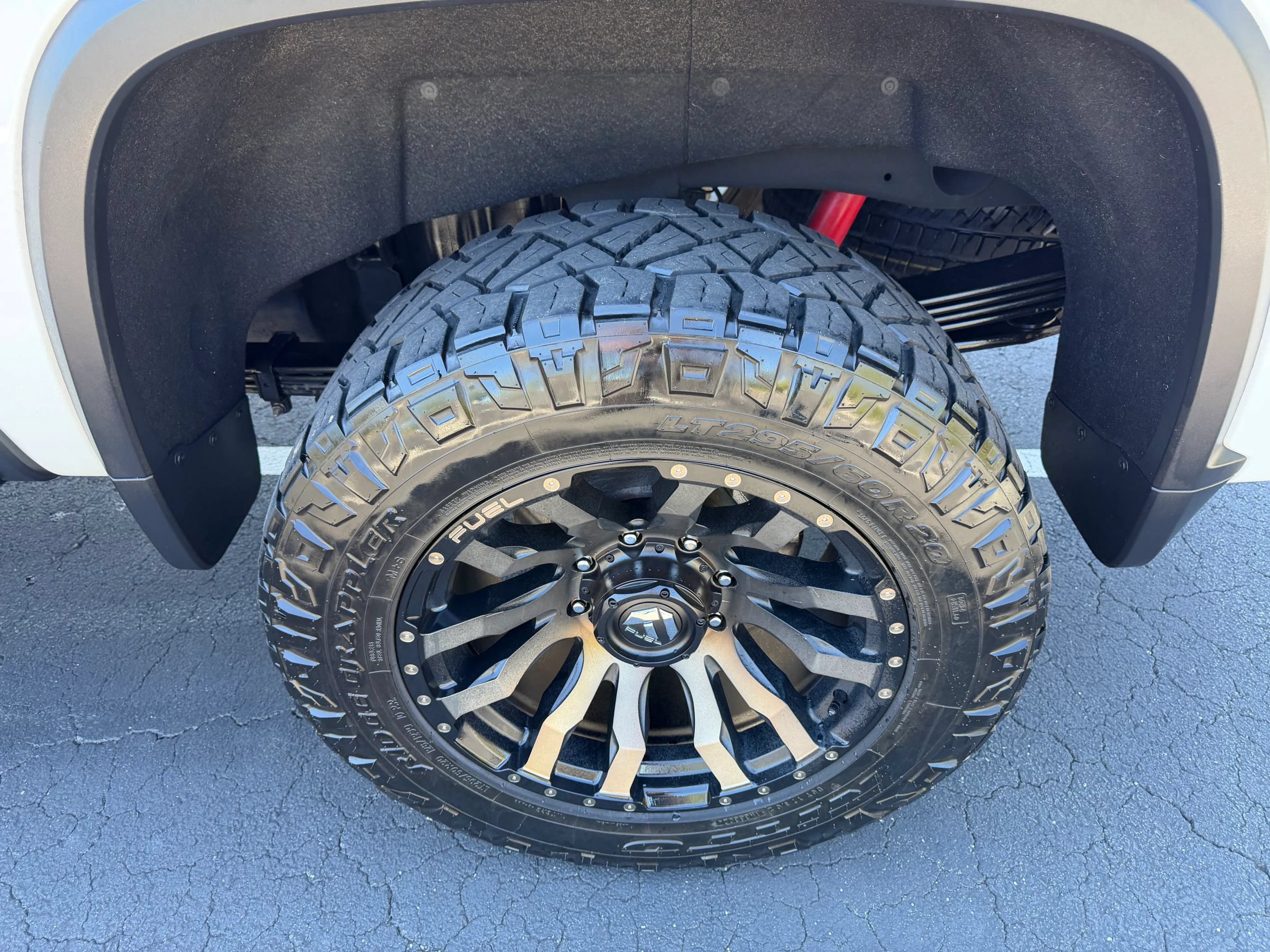 Used 2020 Chevrolet Silverado 2500 High Country w/ Technology Package AWD/4WD image 13