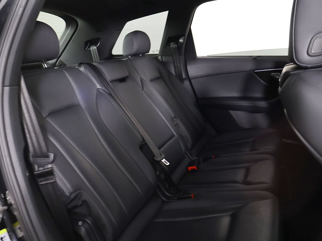 Used 2023 Audi Q7 2.0T Premium Plus w/ Premium Plus Package AWD/4WD image 38