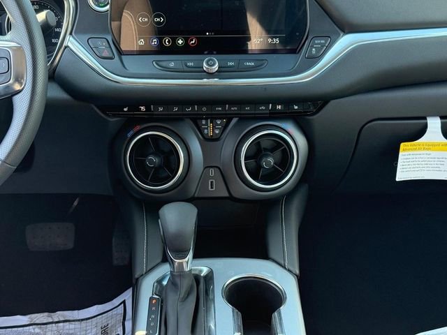 Used 2025 Chevrolet Blazer LT image 15