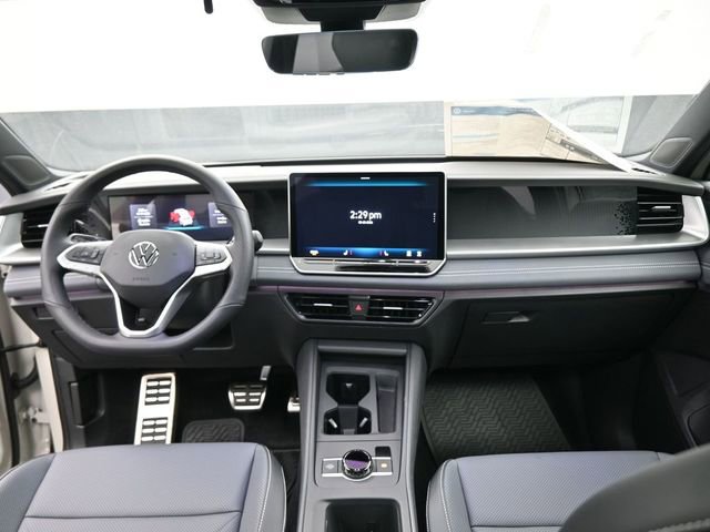 New 2026 Volkswagen Tiguan SE R-Line image 11