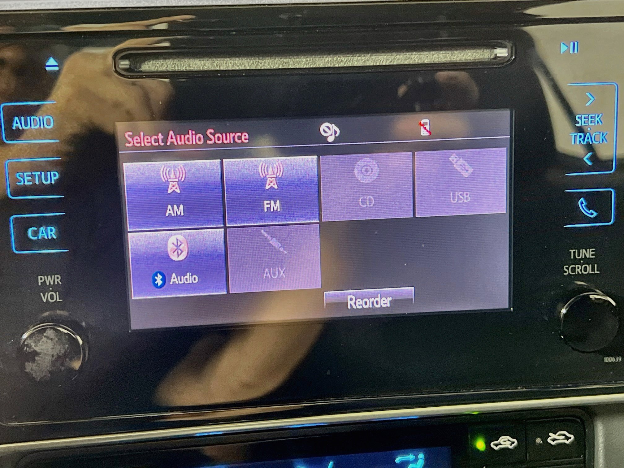 Used 2018 Toyota Corolla LE FWD image 26