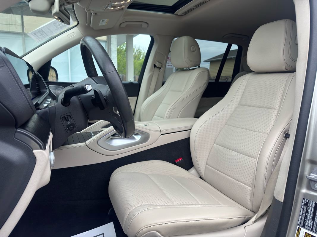 Used 2020 Mercedes-Benz GLS 450 4MATIC image 17