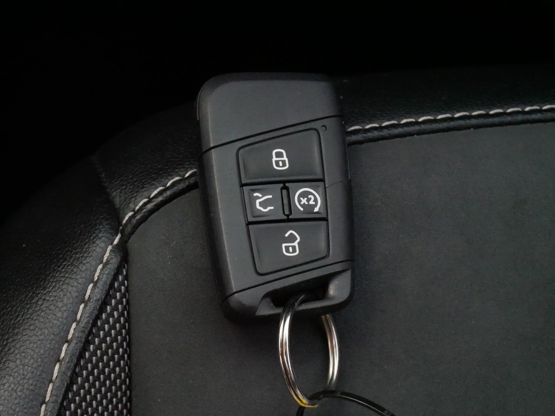 Used 2022 Volkswagen Taos SE AWD/4WD image 32