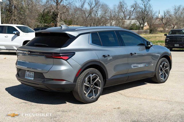 New 2026 Chevrolet Equinox EV LT FWD image 6