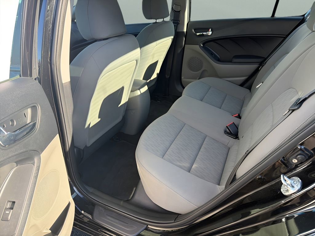 Used 2015 Kia Forte LX FWD image 20