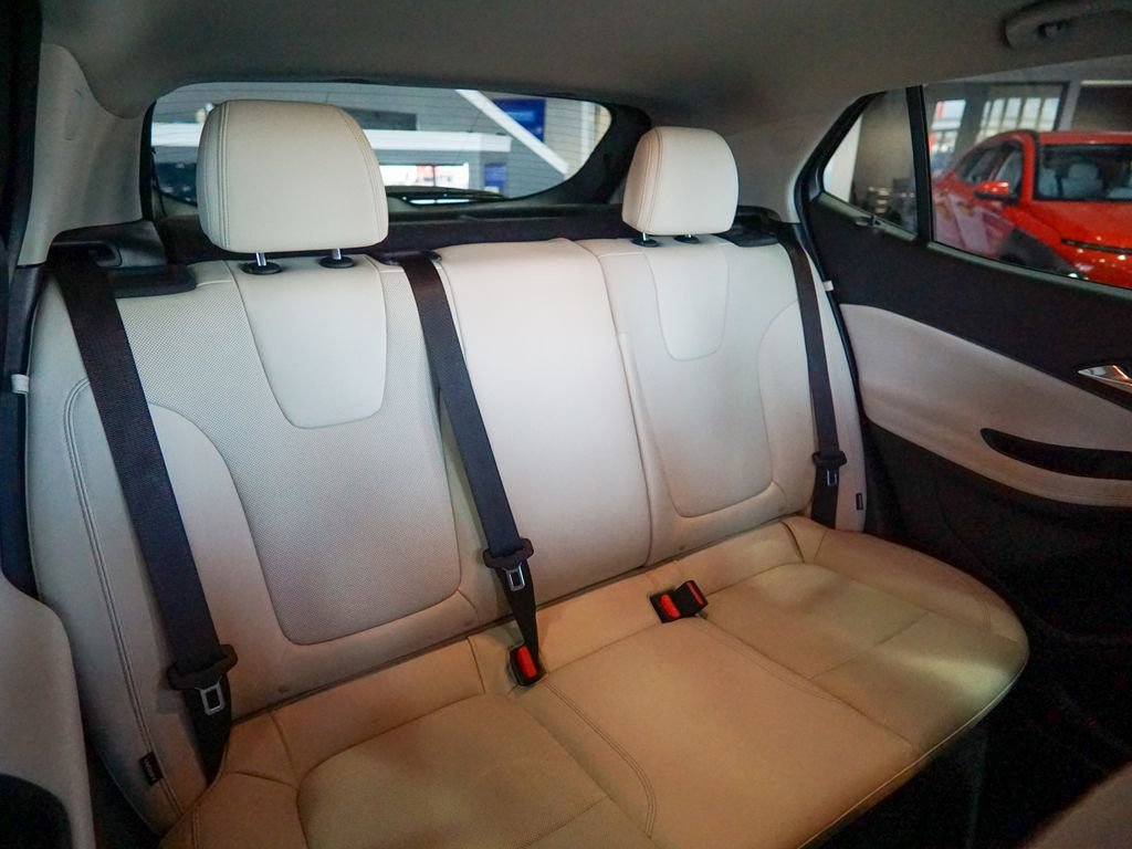 Used 2024 Buick Encore GX Sport Touring image 30