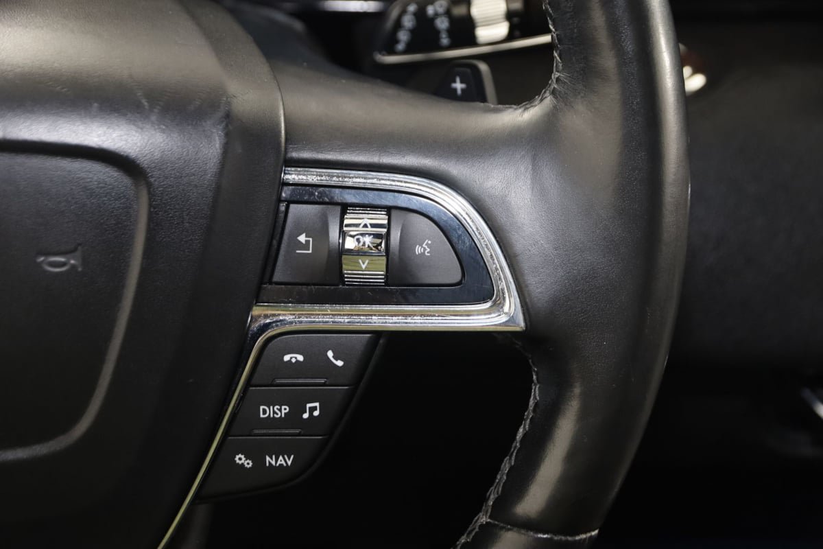Used 2020 Lincoln Navigator Reserve AWD/4WD image 35