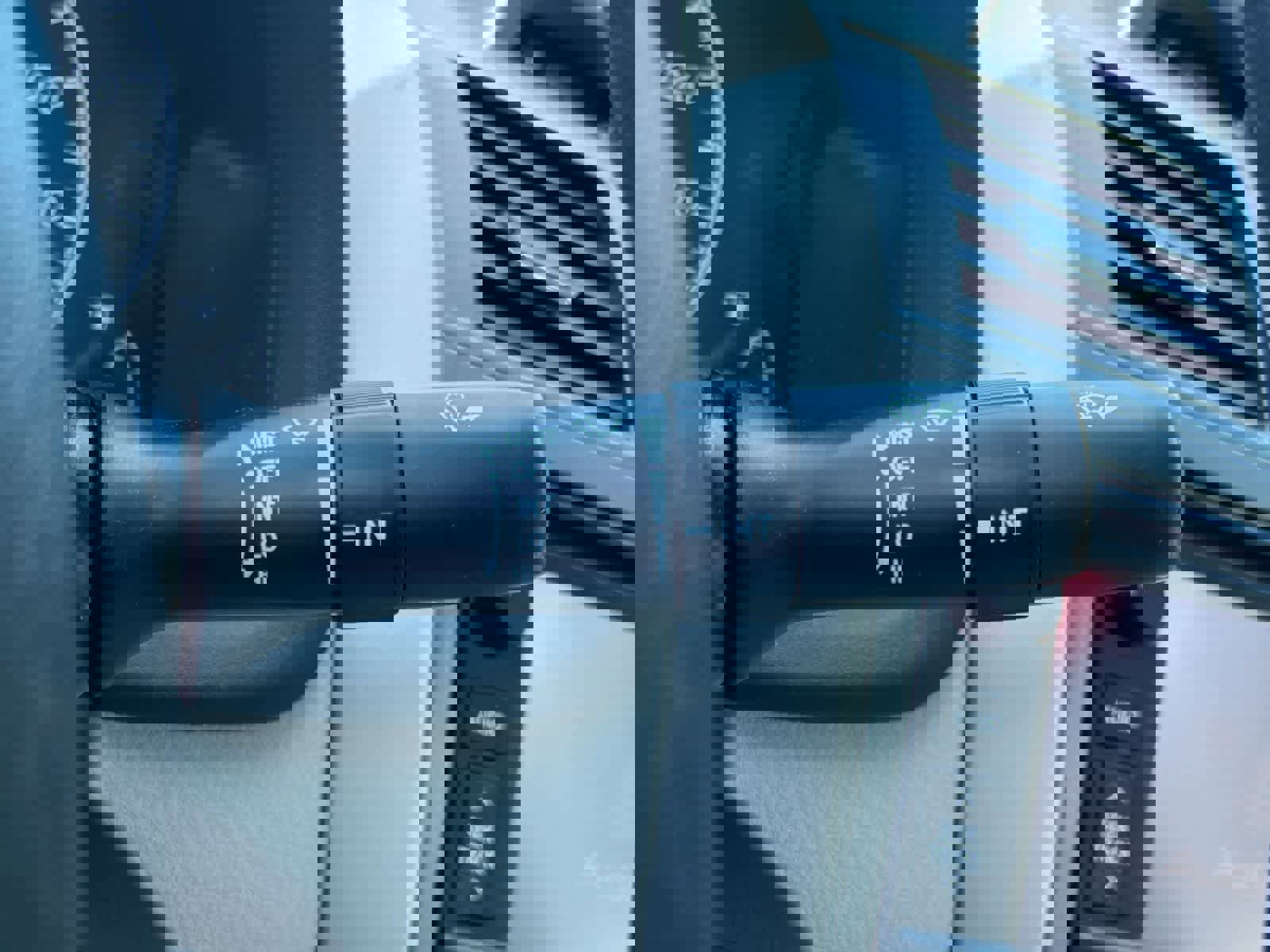 Used 2013 Toyota Corolla LE FWD image 26