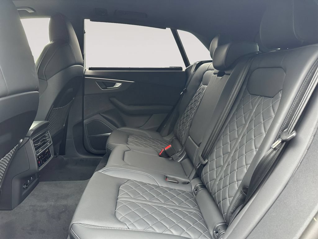 New 2026 Audi SQ8 Premium Plus AWD/4WD image 13