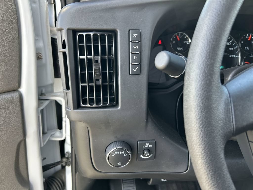 New 2025 GMC Savana 3500 w/ Power Convenience Package RWD image 17