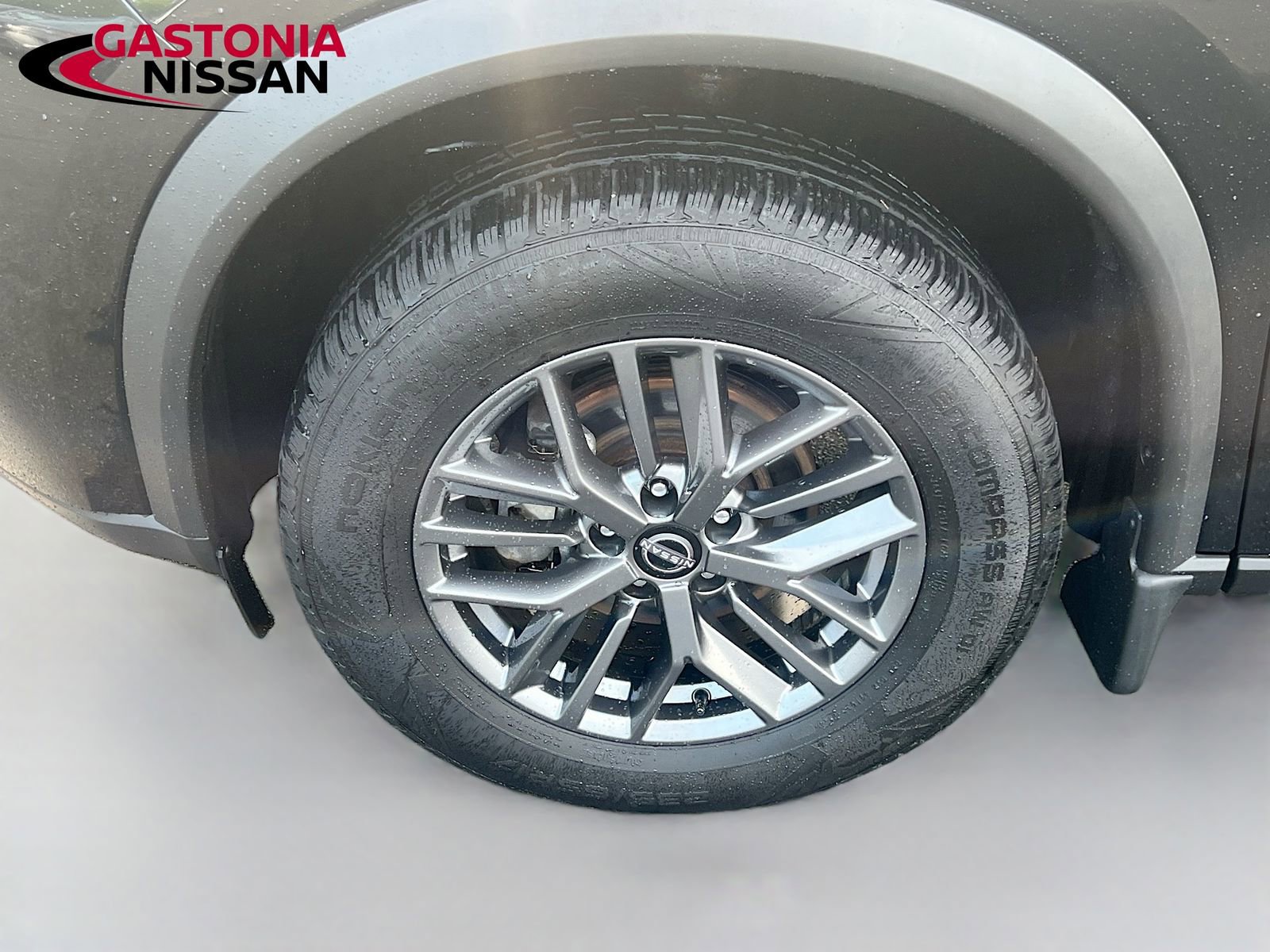 Used 2023 Nissan Rogue S image 39